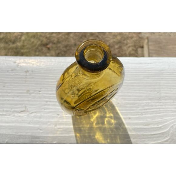 Vintage,American Eagle Decanter ,Lady Liberty 8 3/4''Golden Yellow, Bicentennial - Picture 7 of 11